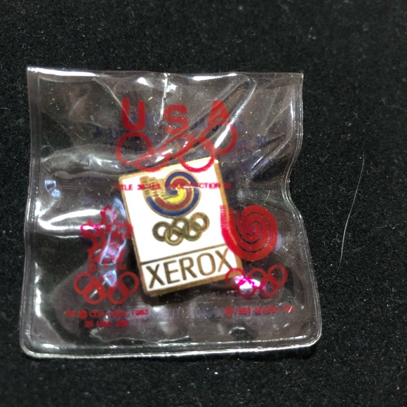 Xerox 1988 Olympic Winter Games Seoul vintage lapel collector pin - Picture 2 of 5